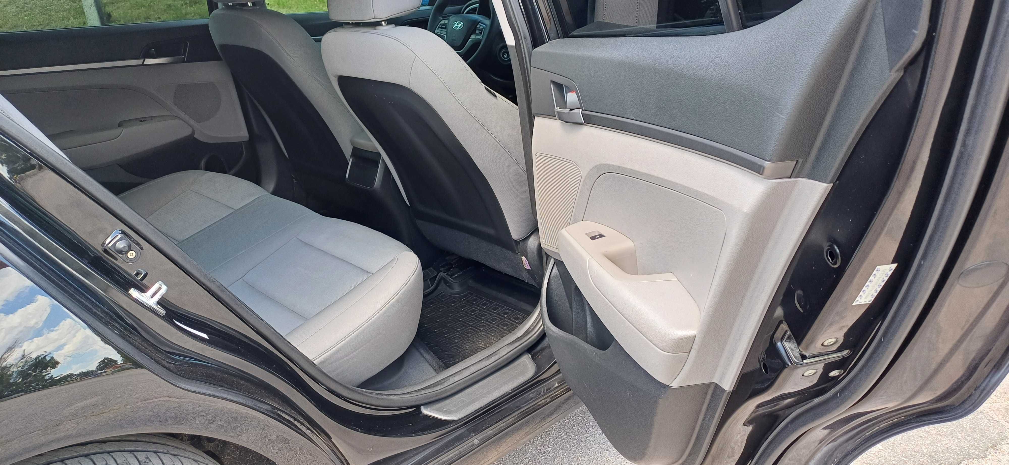 Hyundai Elantra 2.0 ГАЗ-Бензин автомат у відмінному стані