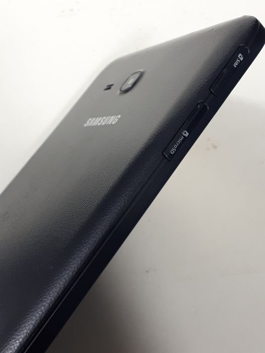 Планшет Samsung galaxy tab 3 SM-T111