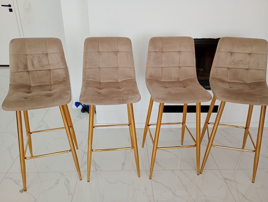 Hokery/ krzesła barowe / do wyspy