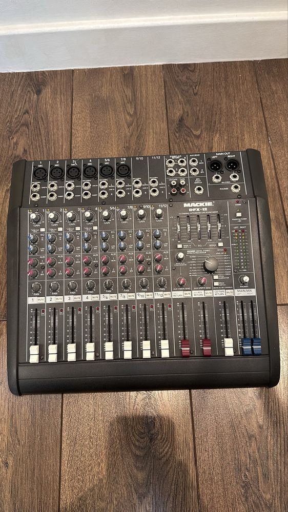 Мікшерний пульт Mackie DFX 12 Mixer(rcf, jbl, dynacord)