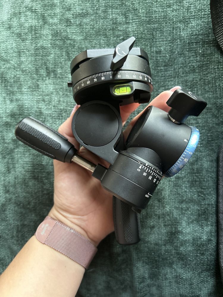 Głowica czterokierunkowa Sirui FD-01
