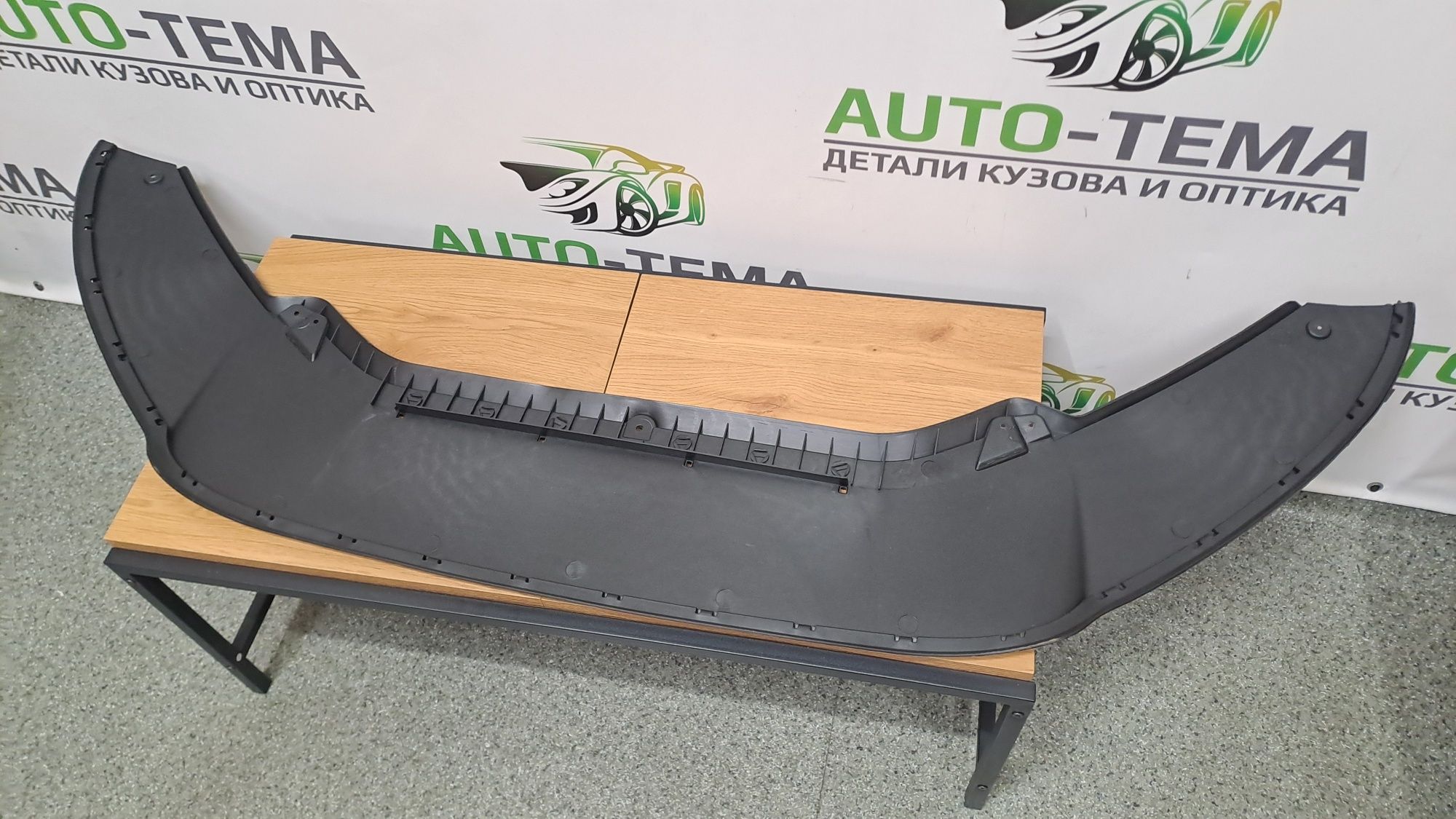 Губа переднього бампера VW Passat B7 B8 USA