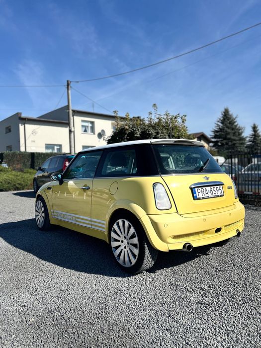 Mini Cooper 1.6 Benzyna 2002 Rok