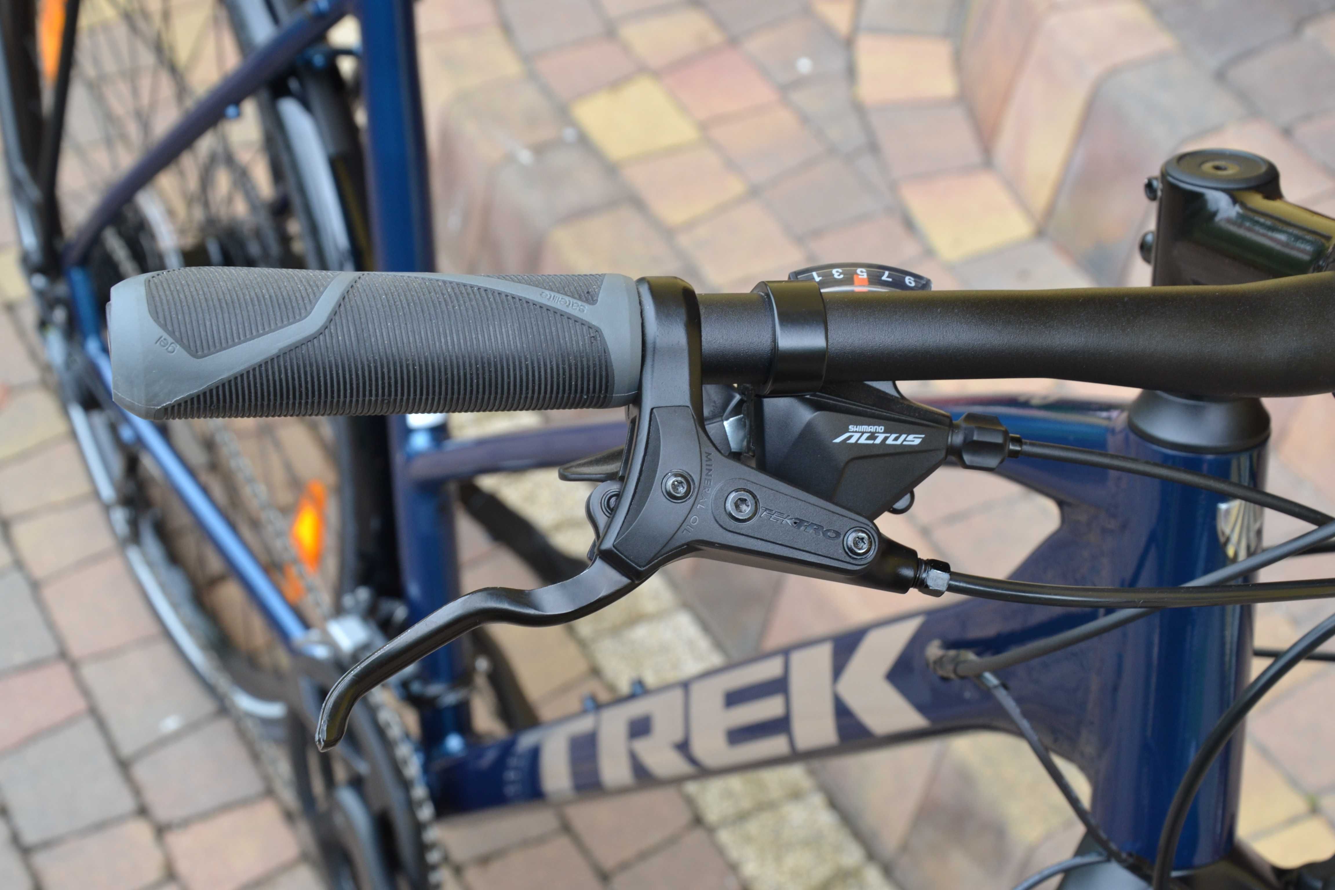 Cross Trek Dual Sport 2 Equipped Shimano 3x9 Tektro LED XL Nowy!