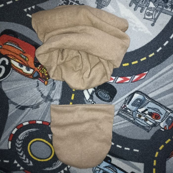 Komin plus czapka damski komplet w kolorze ciemnego beżu brązu ciepły