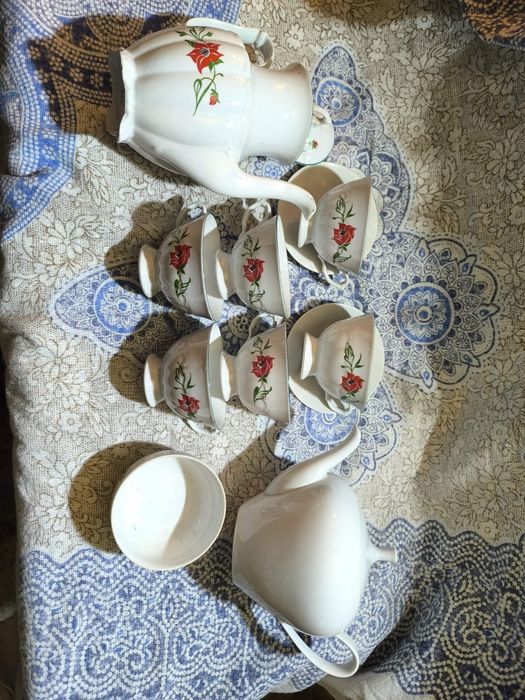 Zestaw porcelany różny