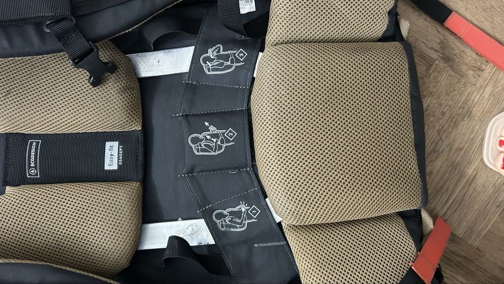 Plecak turystyczny Forclaz MT100 Easyfit 70L