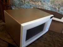 СВЧ .Объем 34л. Микроволновая печь Samsung CE245GR