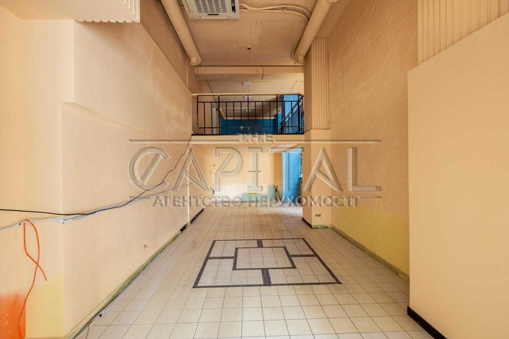 Фасадне приміщеня 195м2  в ЖК Новопечерські Липки