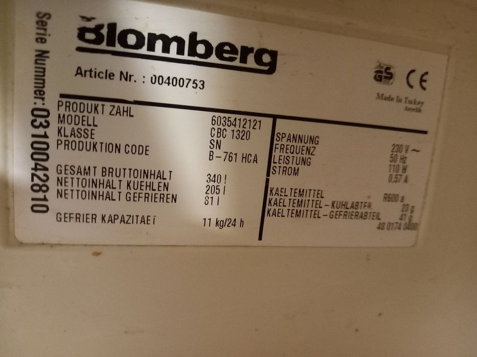 Продам холодильник Blomberg, б/у, двухкомпрессорный,.Самовывоз из Черн