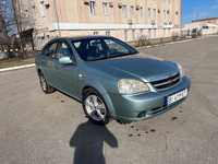 Автомобиль Chevrolet Lacetti зеленый 2006 1.8 газ/бензин