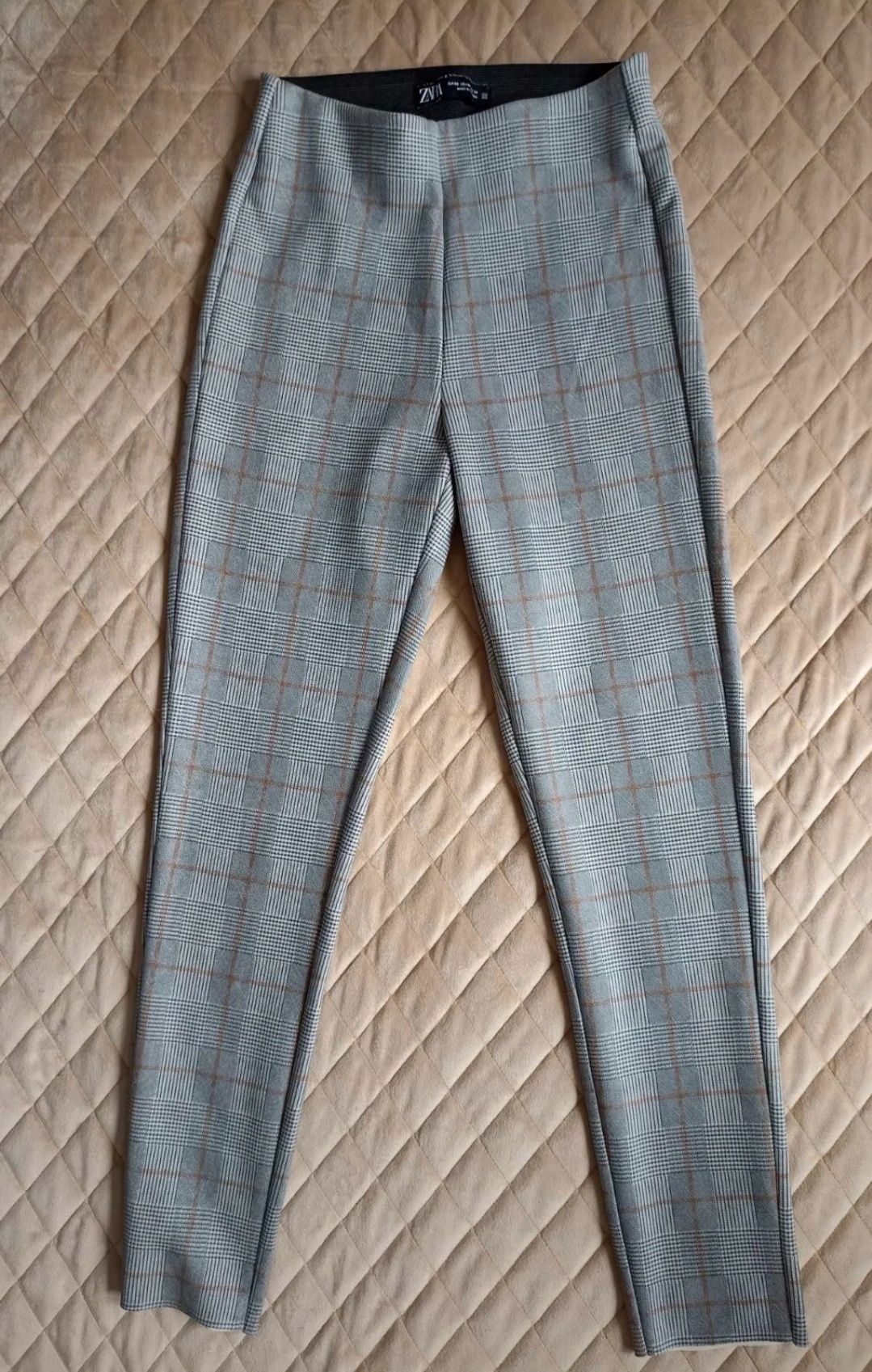 Spodnie w kratkę Zara XS