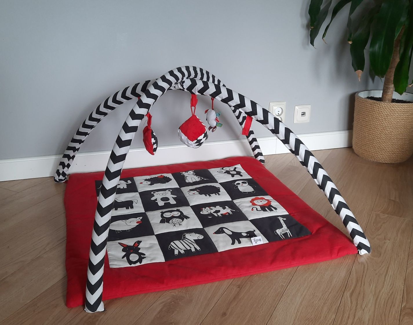 Mata kontrastowa dla noworodka, niemowlaka Baby Senses
