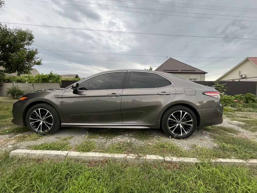 Toyota Camry SE 2018