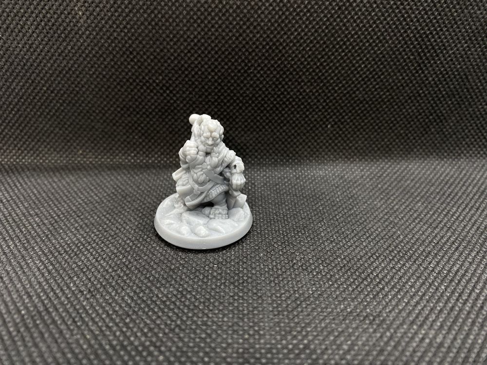 Hobbit z kuszą, figurka rpg druk 3d, podstawka 25 mm