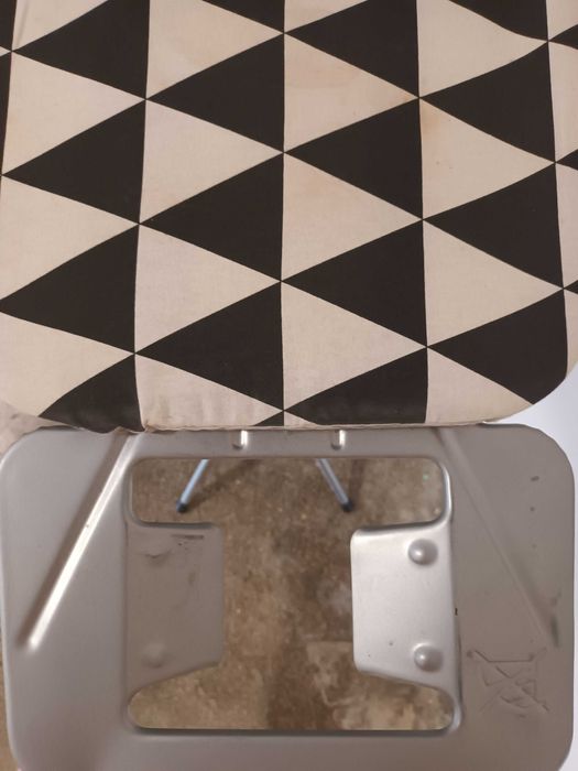 Deska do prasowania z uchwytem na żelazko. 5 ustawień wysokości 30zł