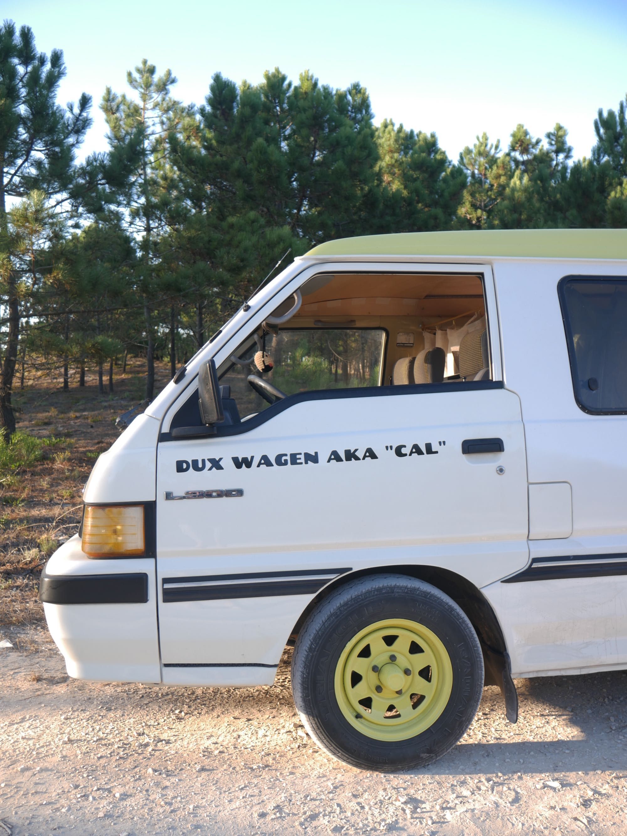 Campervan Mitsubishi L300 6 lugares todo equipado