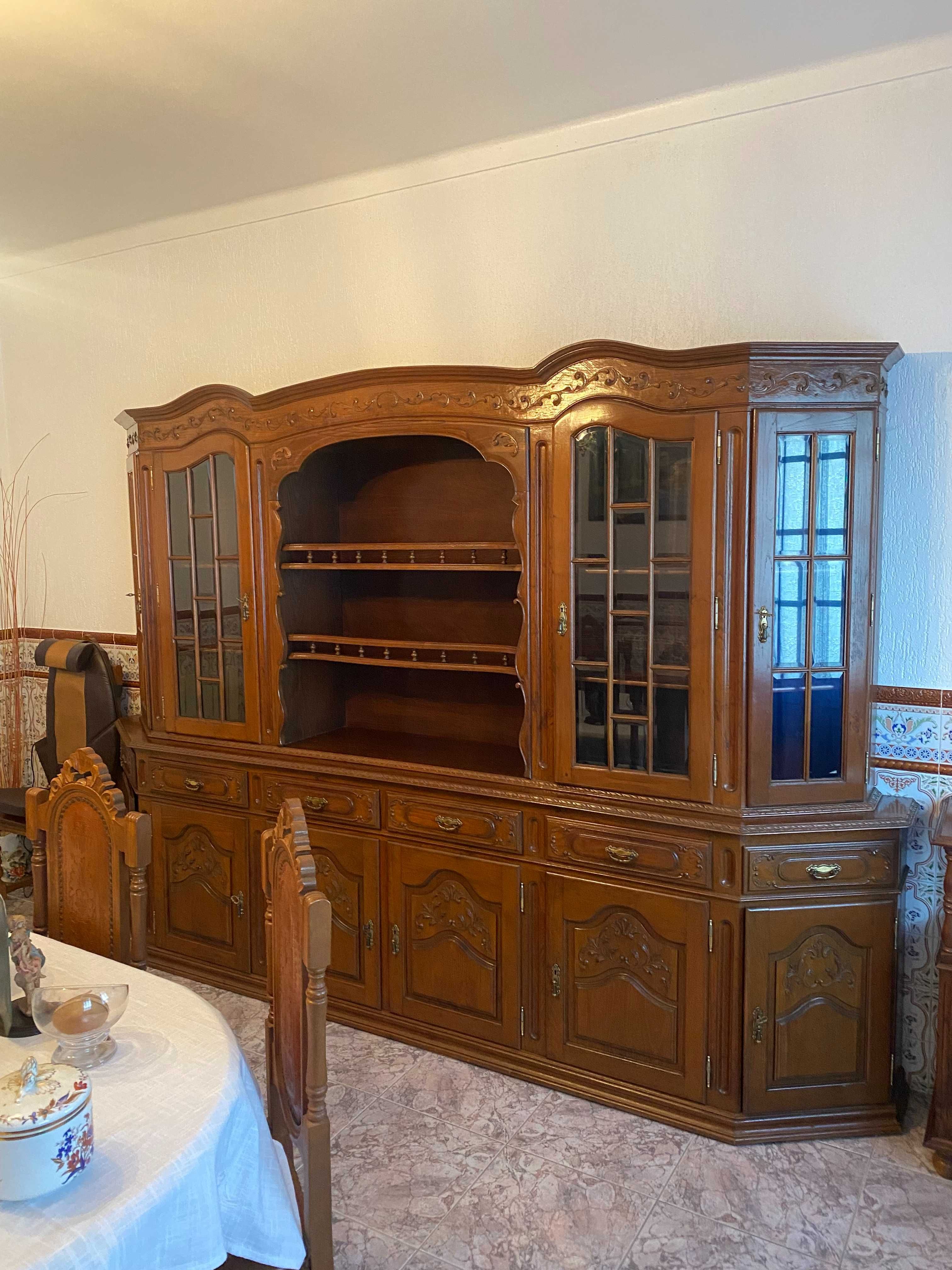 Armário/Louceiro de Sala de Estar