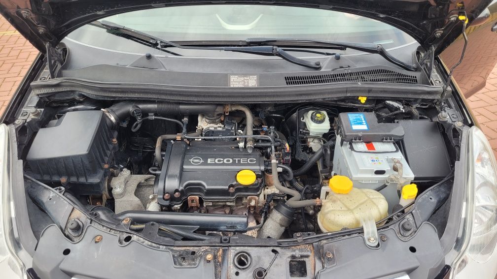 Opel corsa 1l бензин