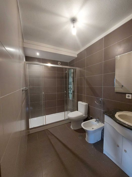 Arrendo Apartamento T2 (Gaia)