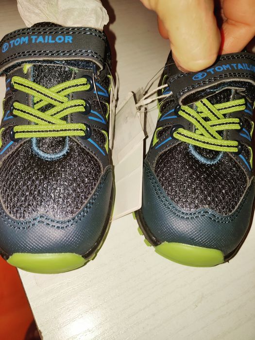 26 nowe cudne wiosenne buty Tom Tailor chłopięce