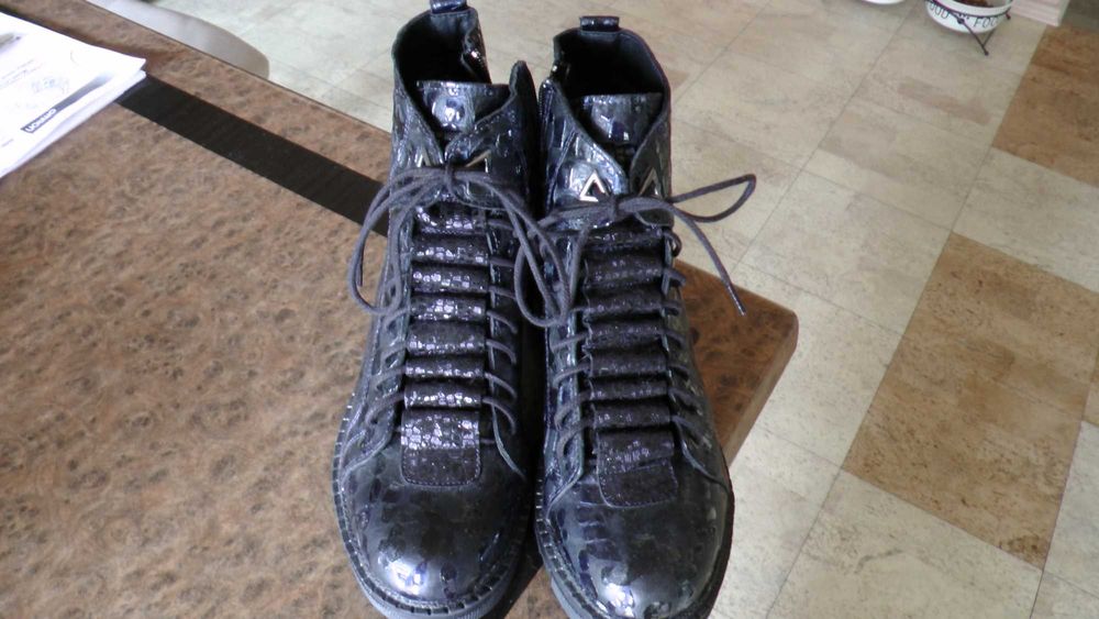 Czarne/granat trapery damskie, rozm 38,nowe