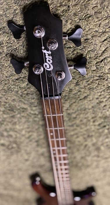 Cort action A Indonesia бас гітара