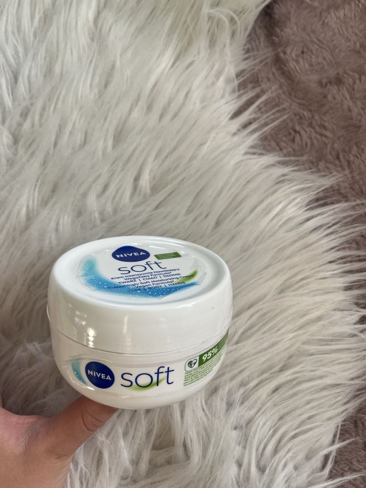 Krem Nivea Soft Intensywnie nawilżający na dzień i noc
