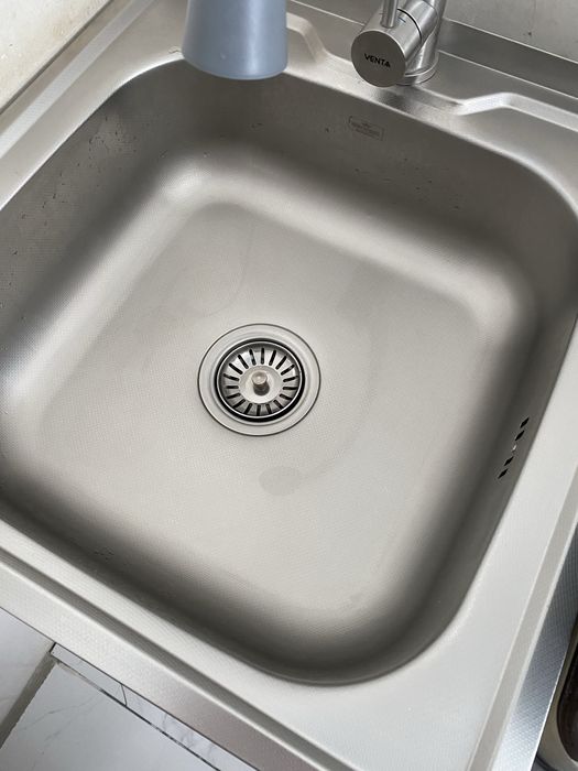 Продам мойку с тумбочкой