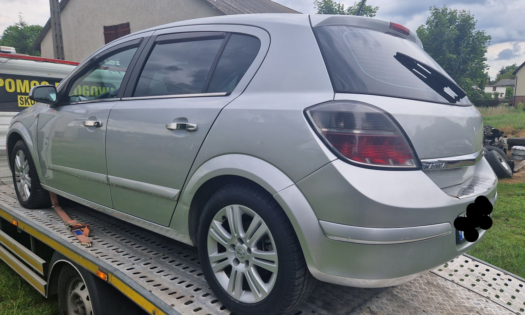 Astra H lift 1.7 cdti Lakier Z157 części