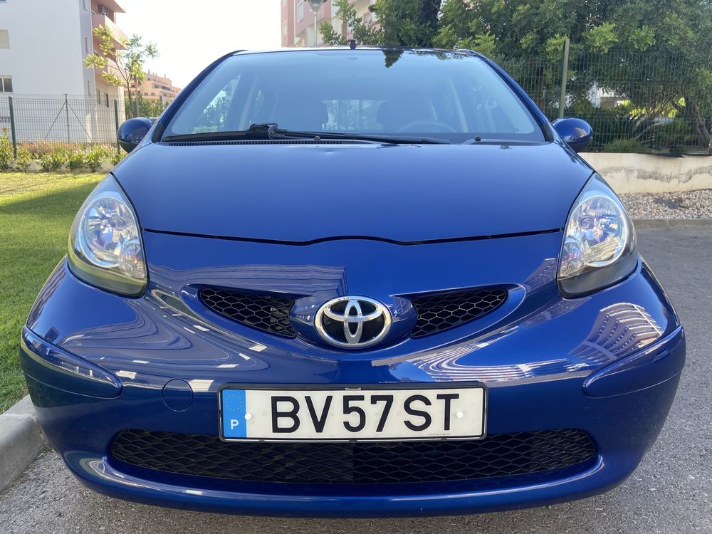 Toyota Aygo • 123 mil km • Multimidia • Jantes Especiais • AC