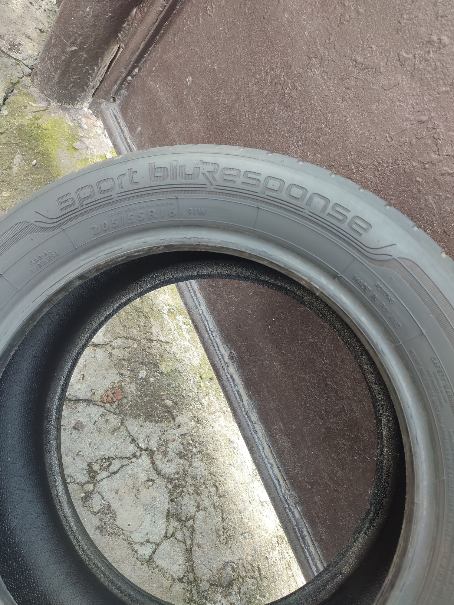 Продається резина Dunlop Sport BluResponse 205/55 R16