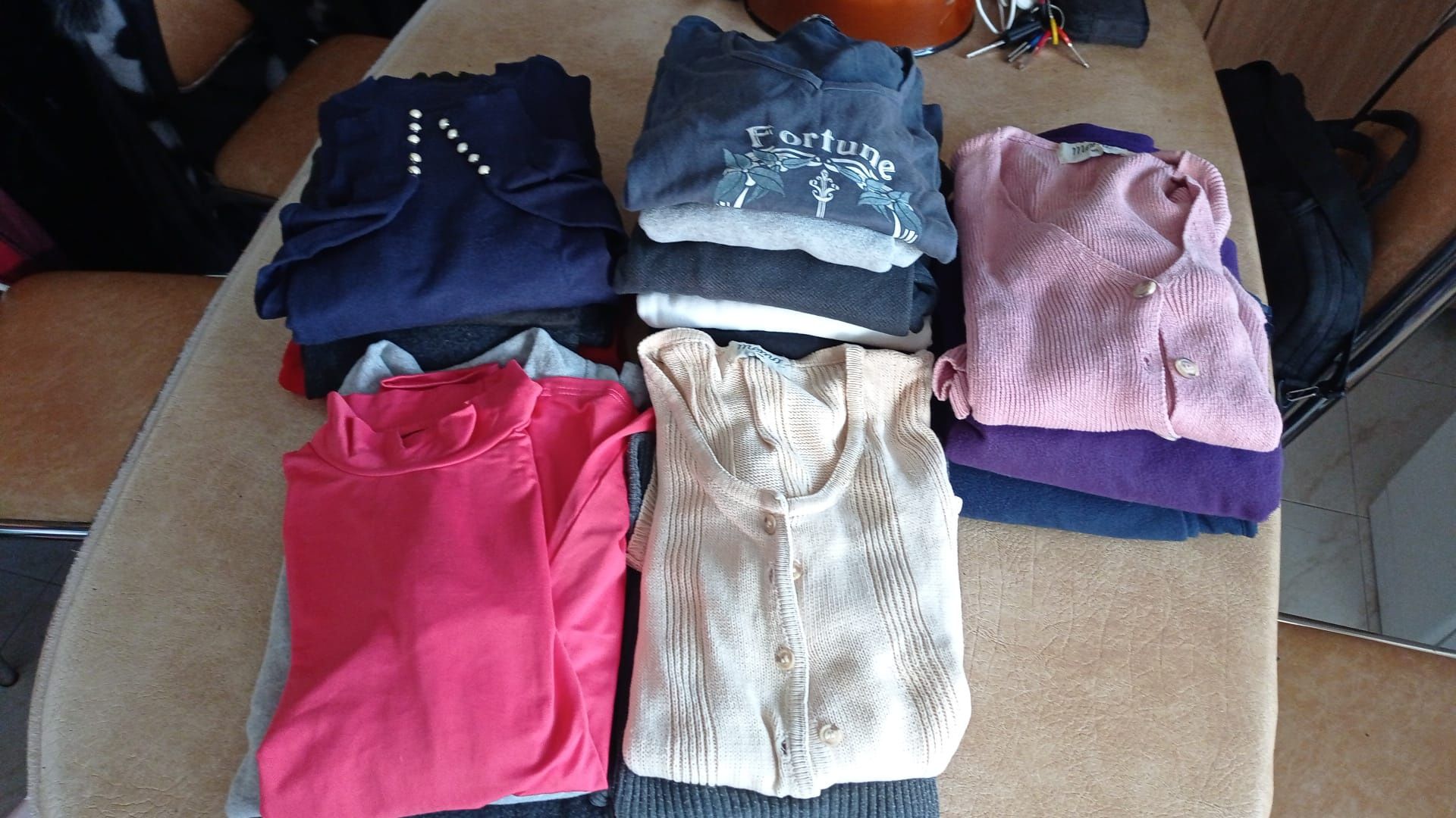 Roupa diversa adulto