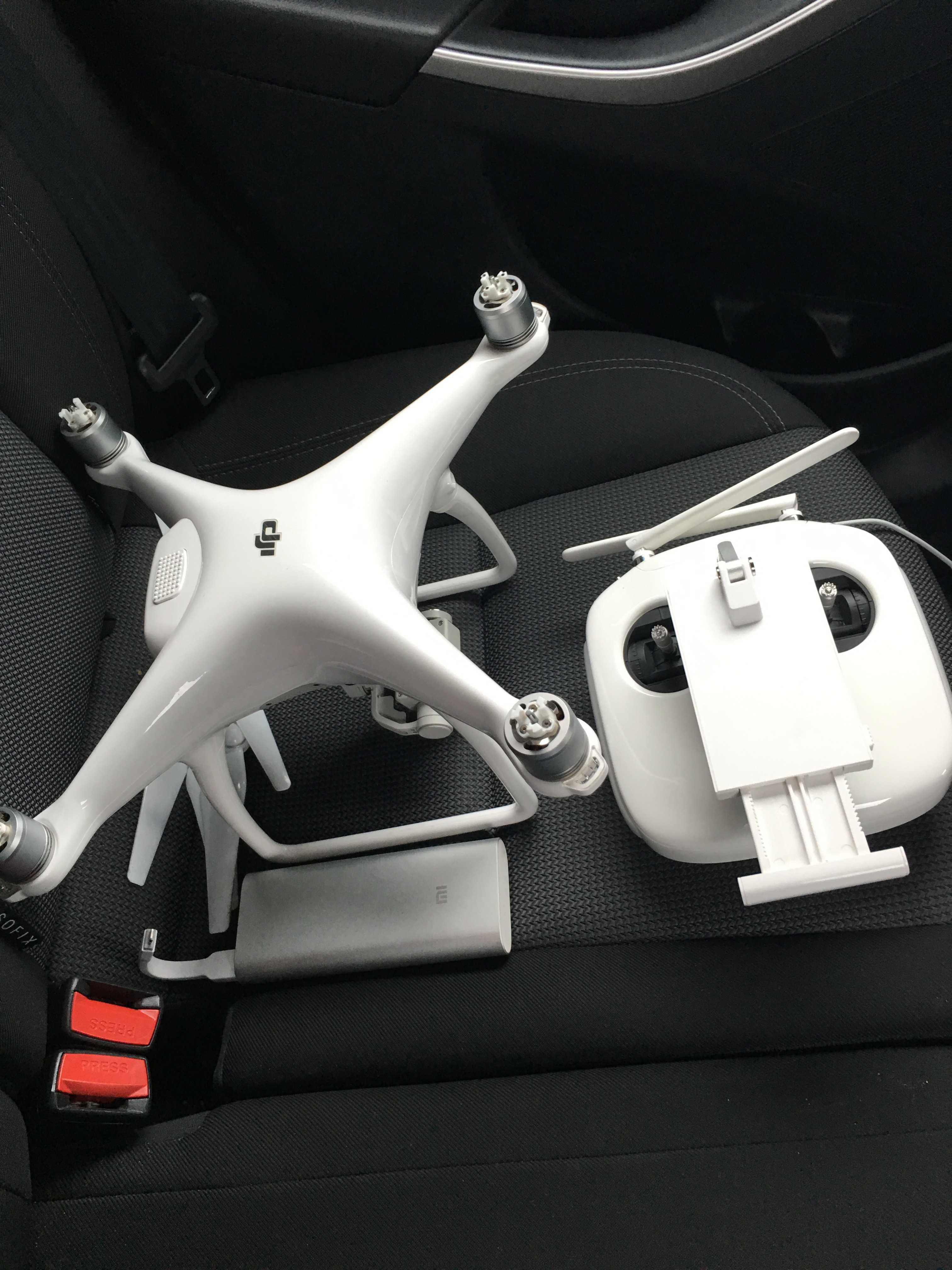 Продам квадрокоптер, дрон, DJI Phantom 4!