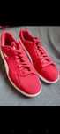 Czerwone buty puma