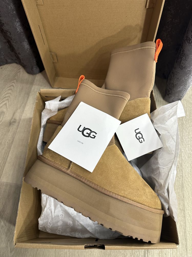 Продам нові угги Ugg  dipper classic 5 см  на платформі нові
