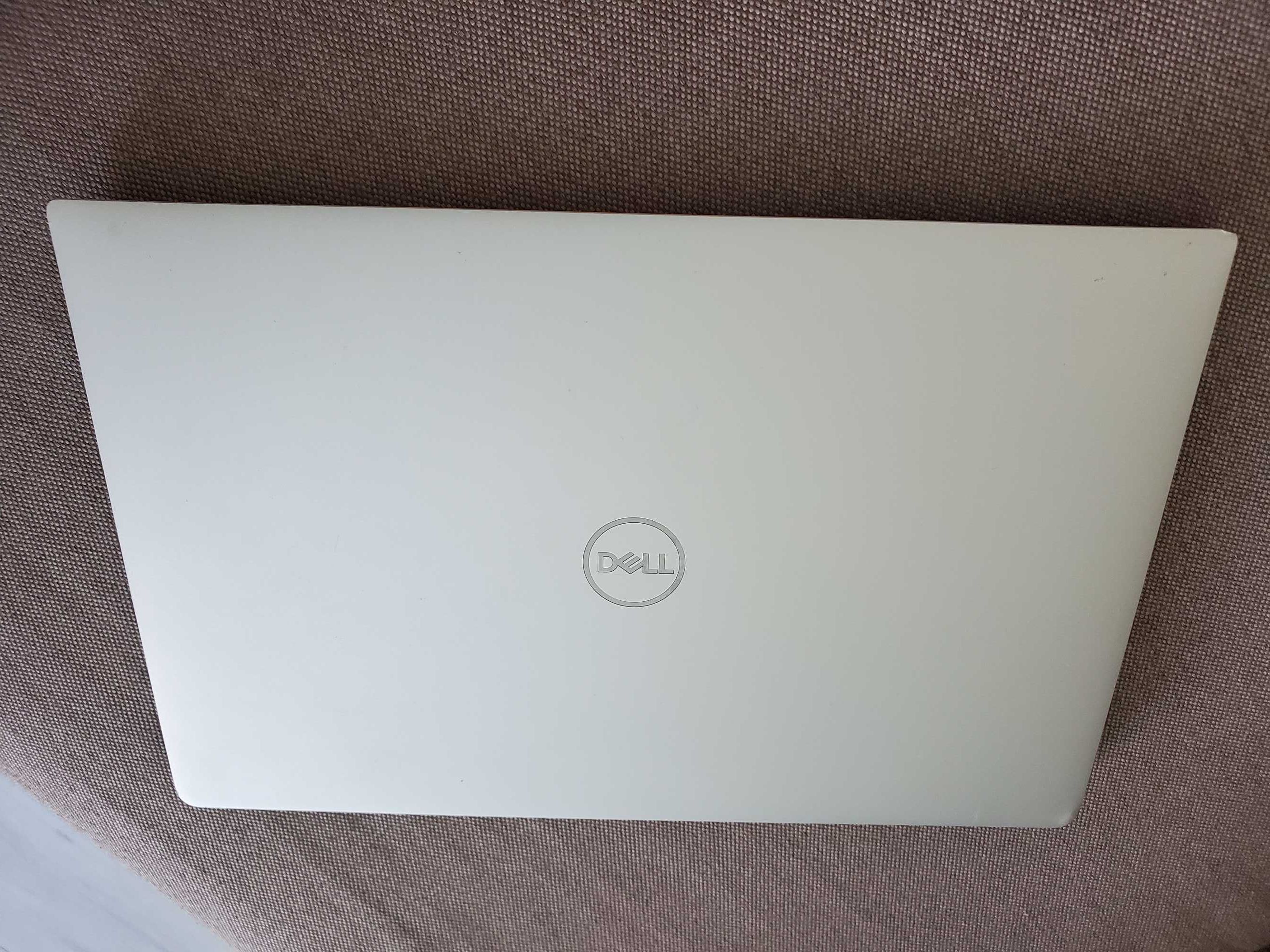 Dell XPS 13 9380 13.3" FHD /i7-8565u/16 RAM/256 SSD