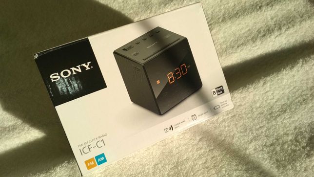 Relógio Despertador SONY ICF-C1 (pouco uso)