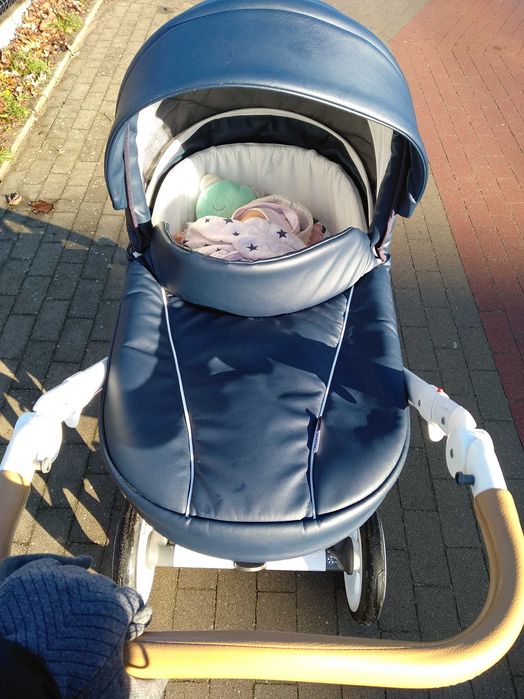 granatowy wózek roan bass 2w1