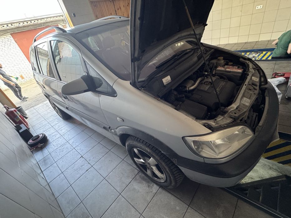 Продам свій Opel Zafira Sport 2.0dti