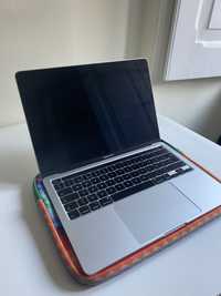 Macbook Pro 13.3' (Modelo 2020) i5 16Gb RAM 512 SSD