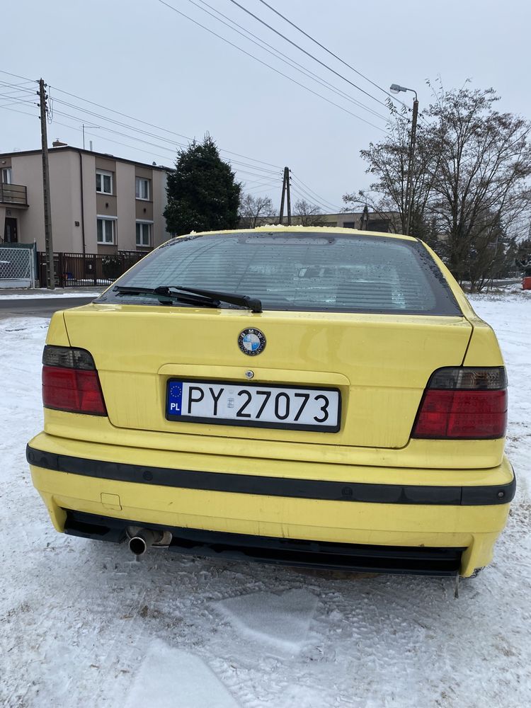 BMW E36 318TI (compact, 1.8is) Dakar Gelb