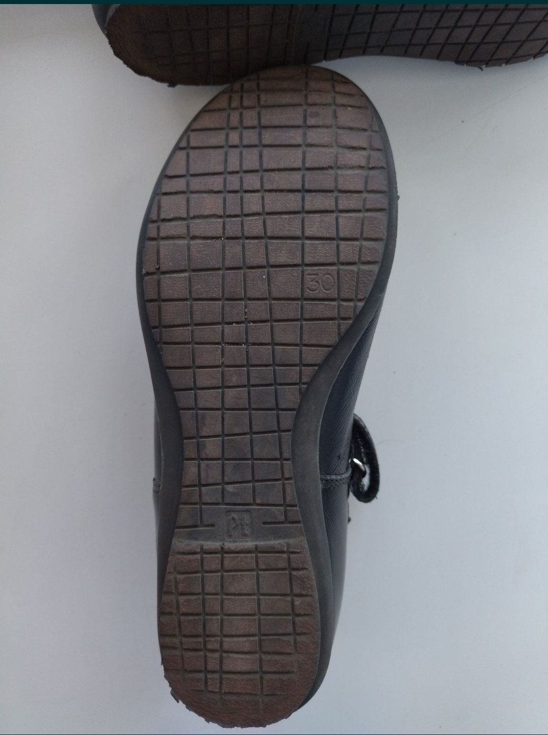 Шкіряні туфельки:30 розмір( устілка:20 см)