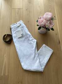 Spodnie biale jeans nowe z metka roz S/M