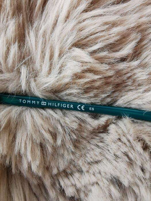 Oprawy korekcyjne Tommy Hilfiger