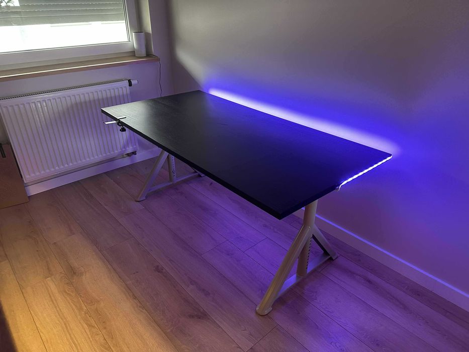 Biurko Ikea Idasen - używane