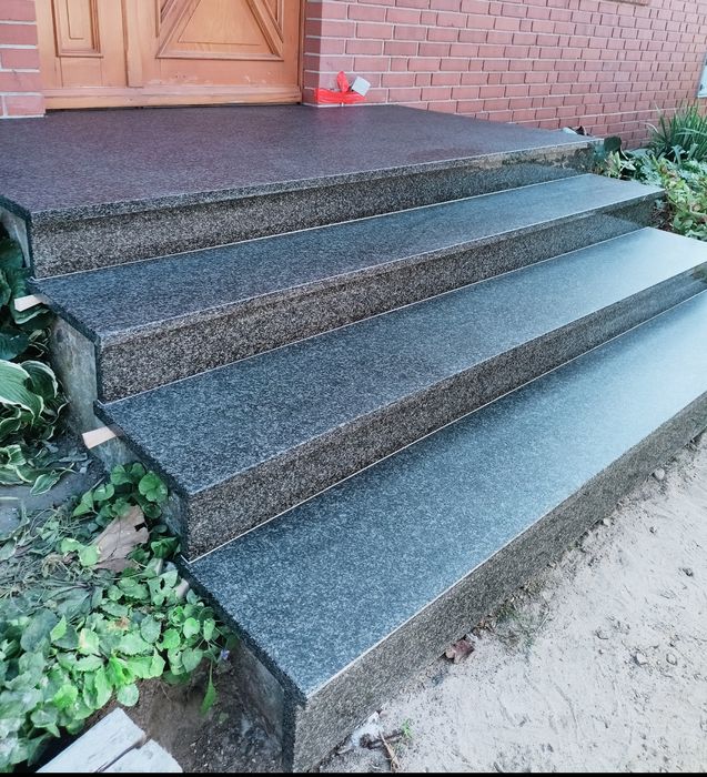 Parapety granitowe schody