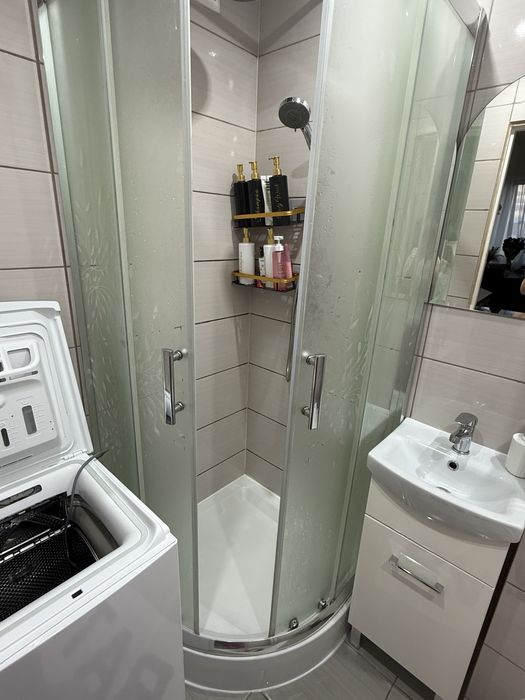 Kabina prysznicowa z brodzikiem 80x80