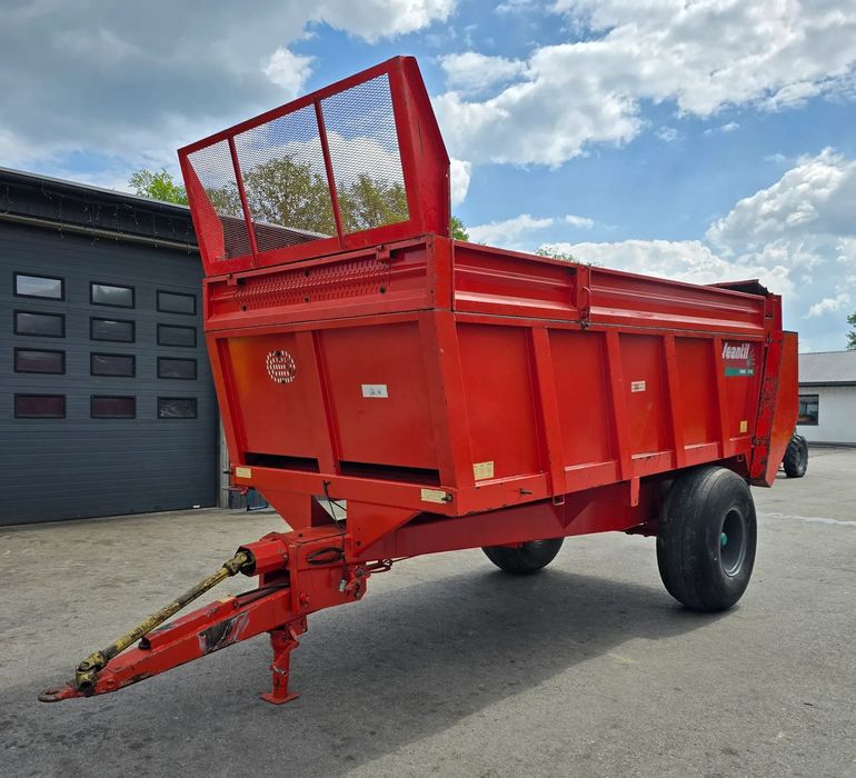 Jeantil  Rozrzutnik przyczepa Jeantil Perfekcyjny stan