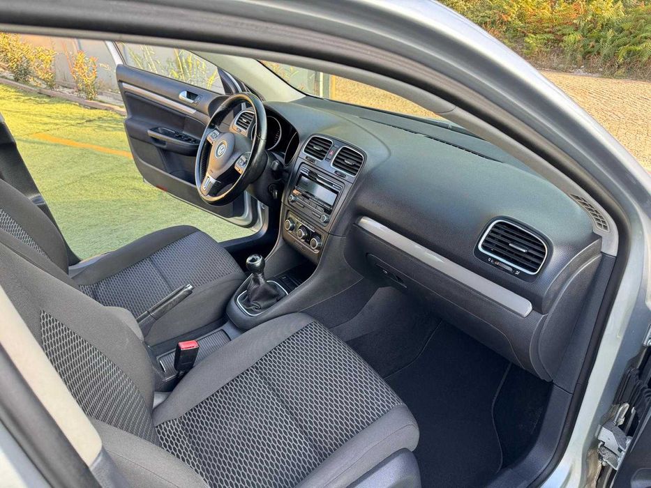 VOLKSWAGEN GOLF VARIANT 1.6 TDI 105CV